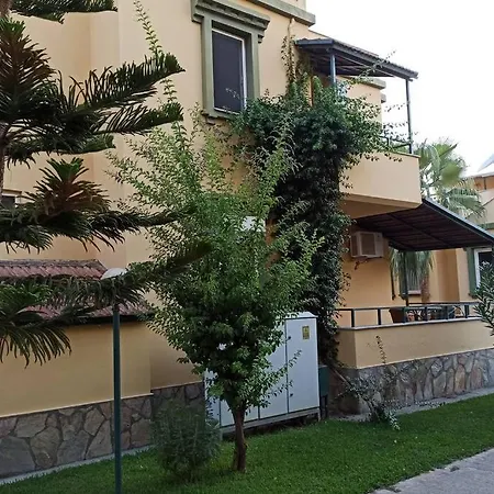 Villa With Pool Near The Sea *